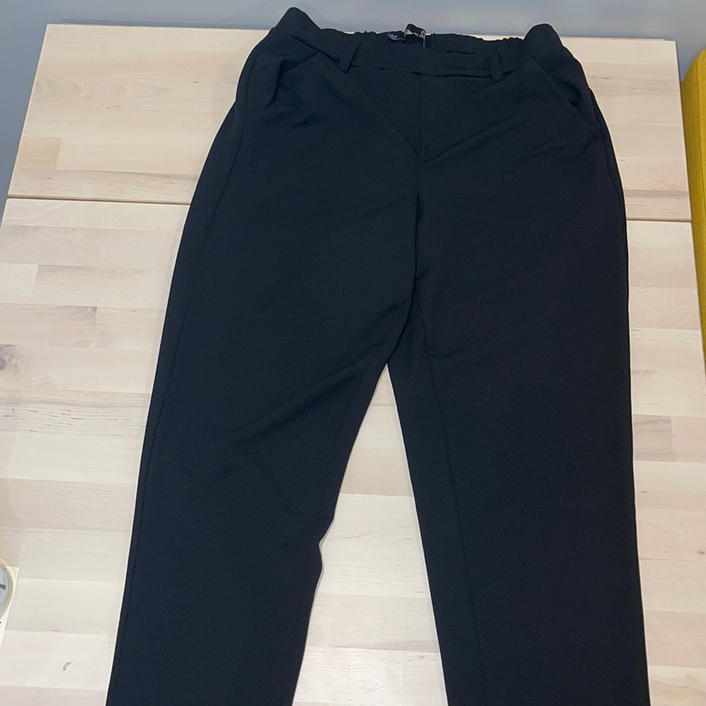 Black trousers
